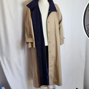 Ladies 16.5 XL Vintage 70s London Fog Trench Coat Minimalist
